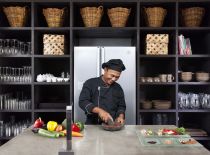 Villa Hana, Professional chef and kitchen