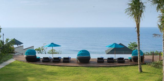 Villa Rose in Pandawa Cliff Estate, Pool mit Blick auf den Ozean