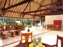 Villa Kanti, Living and Dining Room