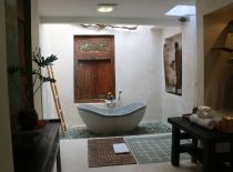 Villa Bodhi, Second Bathroom