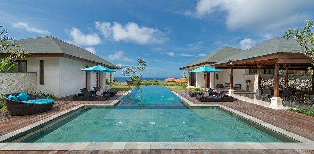 Villa Marie in Pandawa Cliff Estate, Pool mit Blick auf den Ozean